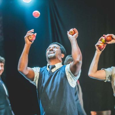 Gandini Juggling Smashed 19