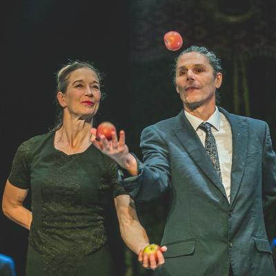 Gandini Juggling Smashed 39